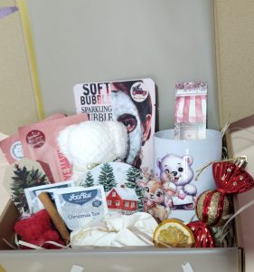 Коледна Кутия " Празнично Вълшебство"